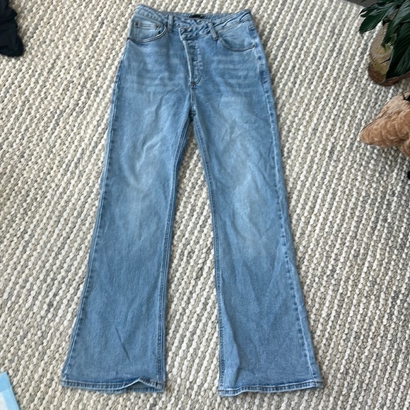 Jeans Bell‎ bottom, cross over waist - Picture 3 of 9